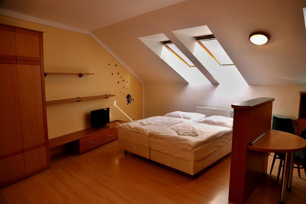 Apartments Kroměříž Δωμάτιο φωτογραφία