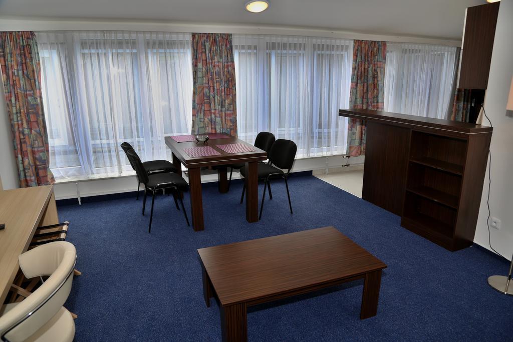Apartments Kroměříž Δωμάτιο φωτογραφία